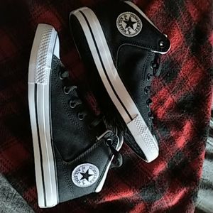 Brand new converse high top size 8 womens. 6 men
